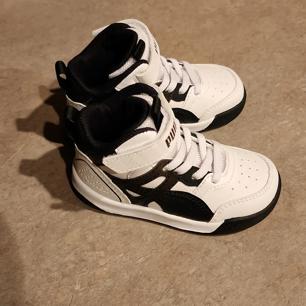 PUMA Hi-Top White Tennis Shoes Kids Toddler Size 5